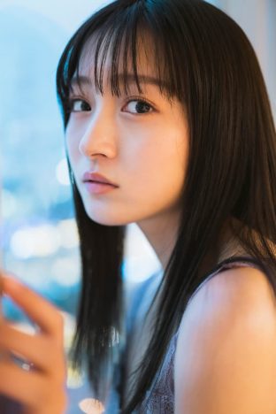 NMB48 山本彩加、泡風呂入浴カットを公開　卒業メモリアルブック『最後の一色』より
