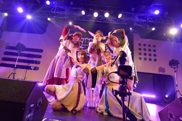 豆柴の大群が初の全国ツアーで遂げたパフォーマンスの進化　『実力をしっかりとつけるツアー』東京公演を振り返る