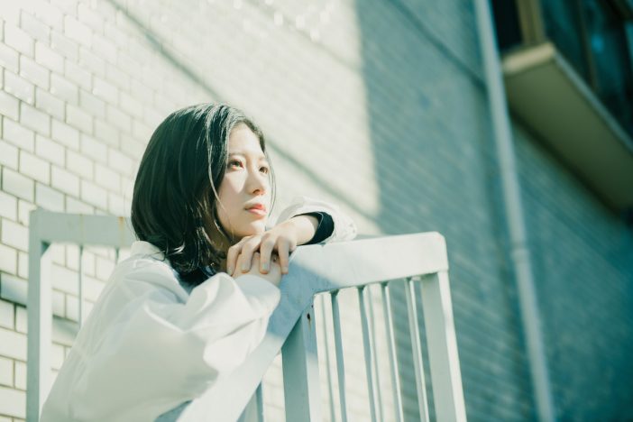 門脇更紗、シンガーソングライターとしての揺るぎない思い　メジャーデビューまでとこれからを語る
