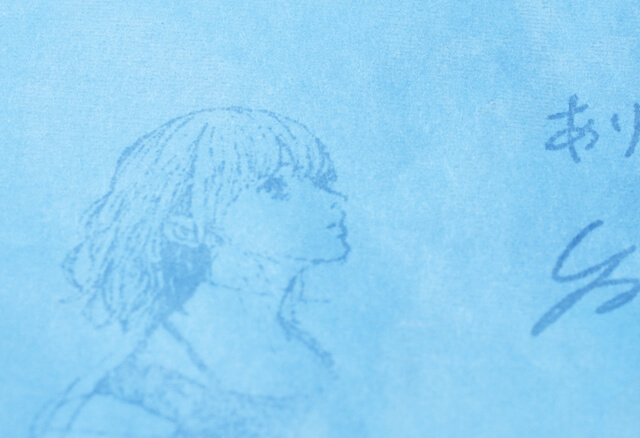 米津玄師、シングル『Pale Blue』法人特典に“ギミックカード”同封　水に浸すとイラストとメッセージが浮き出す仕様にの画像1-2