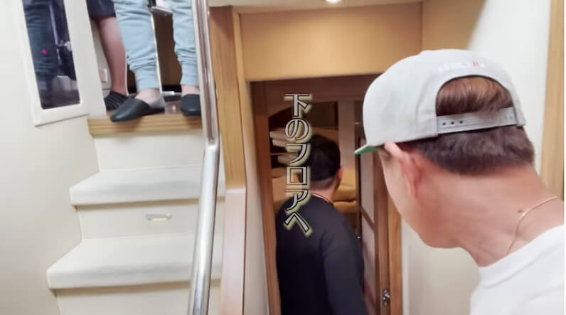 ヒロミ、豪華クルーザーで“東京”を満喫の画像