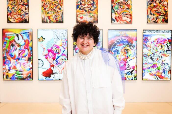 18歳のデジタルアーティスト、NFTアートで20億円を稼ぐ