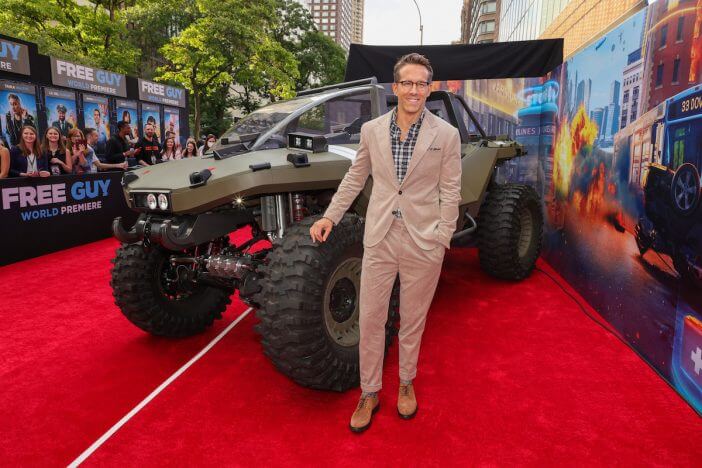 『HALO』を象徴する車両「ワートホグ」が、映画『フリー・ガイ』レッドカーペットに登場