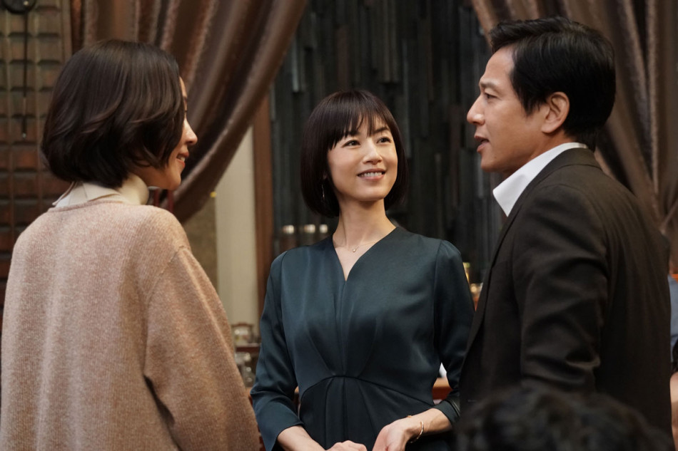 マスカレード ナイト で怪しい人物に 木村佳乃 高岡早紀 麻生久美子らの華やかさ Real Sound リアルサウンド 映画部