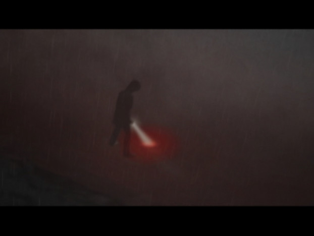 図2『SIREN』で赤い雨の中に佇む主人公。