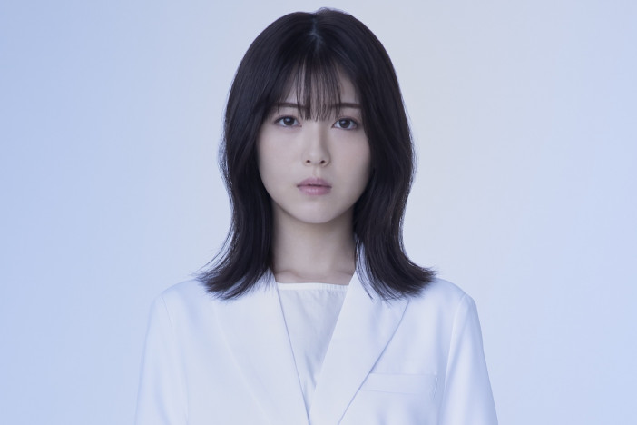 浜辺美波、医療ドラマに初挑戦　2022年1月期『ドクターホワイト』でフジ系連ドラ初主演