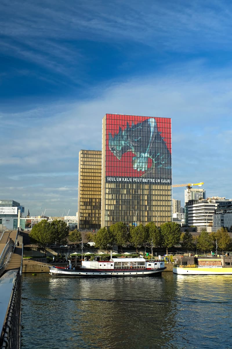 『怪獣8号』がパリに進出！の画像