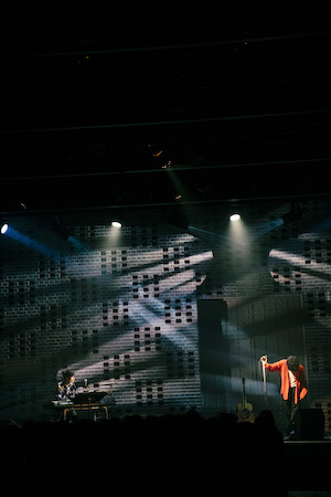 石崎ひゅーい、アコースティックで見せた原曲とは異なる表情　久々の全国ツアーを経てアニバーサリイヤーへの画像2-1