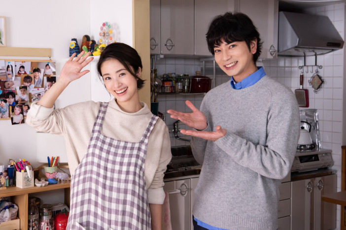 松本潤と上戸彩が『となりのチカラ』でドラマ初共演　夫婦役に「うれしはずかし」