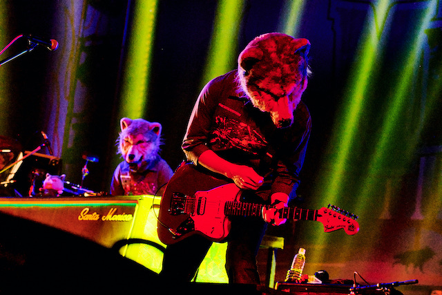 MAN WITH A MISSION、オーディエンスとの絆とバンドの原点を再確認した『Merry-Go-Round Tour 2021』初日の画像1-1