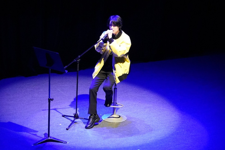 【大型配送タイプ】桜田通さん掲載2ページ（A3サイズ配送）#5632 桜田通、30歳バースデーイベントの模様を1週間限定アーカイブ配信 来年