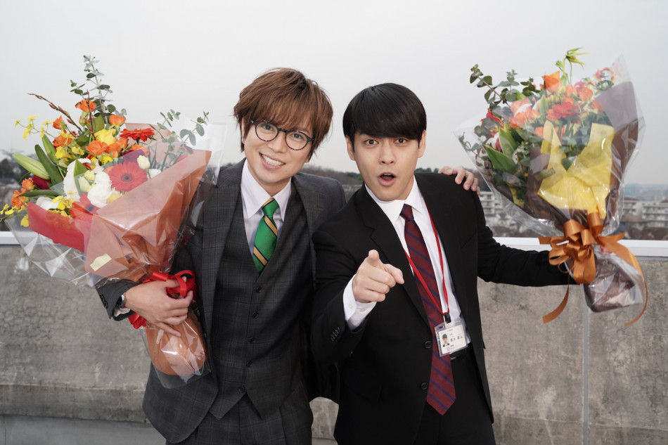 二月の勝者』柳楽優弥＆加藤シゲアキ、クランクアップ 生徒たちも