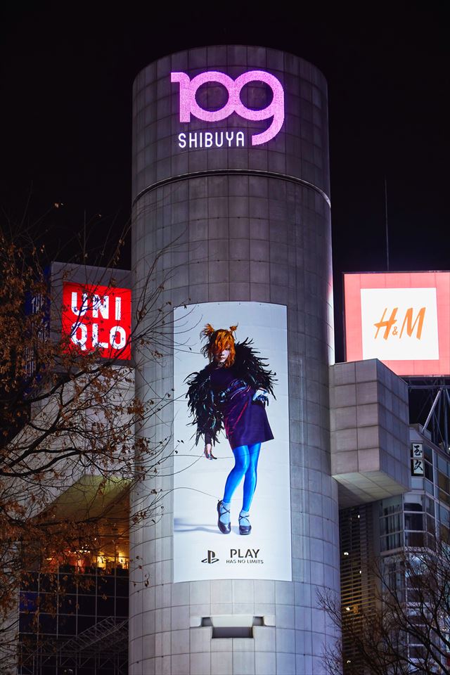 米津玄師　PlayStation SHIBUYA109渋谷店壁面広告