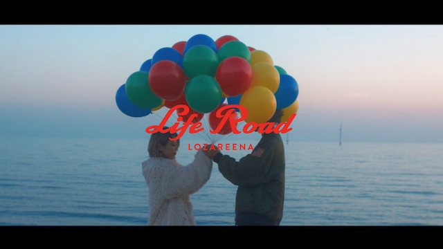 ロザリーナ、コカ･コーラCMソング「Life Road」MVプレミア公開　本人もチャットに登場