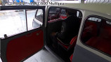 千原ジュニア、「フィアット600ムルティプラ」に試乗の画像