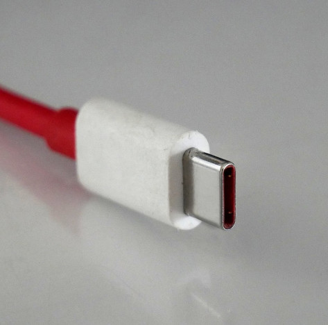 『USB Type-C』は理想的なコネクタなのか？　ユーザーの要望を取り入れたが、新たな混乱も