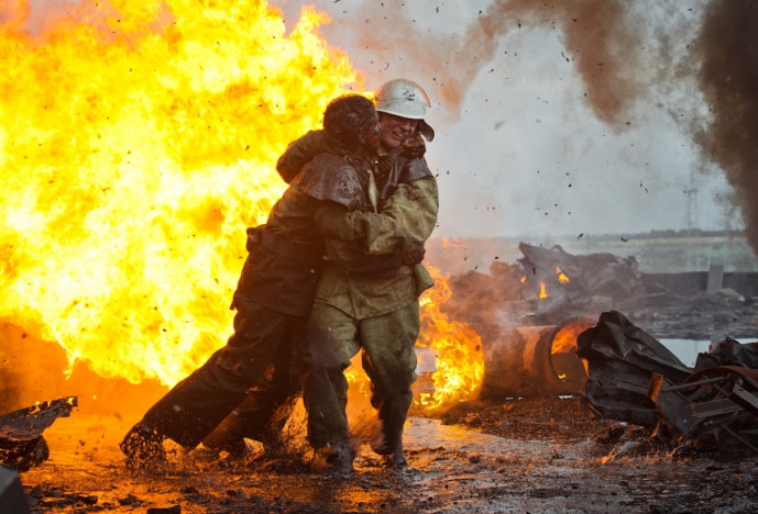 一人の消防士が未曾有の危機に立ち向かう　ロシア映画『チェルノブイリ1986』予告編