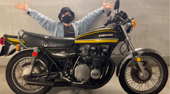 ヒカル率いるNextStageのロケマサ、1974年製の愛車「KAWASAKI Z2」を紹介　バイク愛語り「この世にバイク好きが増えるとうれしい」