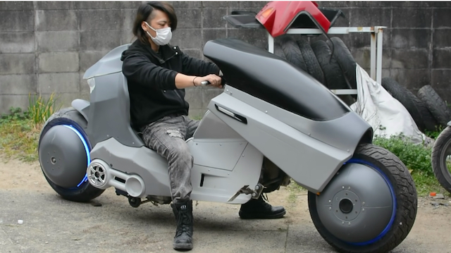 『AKIRA』金田バイクを製作するYouTuberの画像