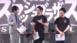 『スマブラSP』の公式大会解説者として、2019年に開催された任天堂主催のオフラインイベントの壇上に立つaMSa（写真中央）。（C）Nintendo 公式チャンネル