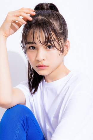“13歳のハッピーガール”有坂心花、念願の「nicola」専属モデルデビュー　今後の飛躍に期待集まる