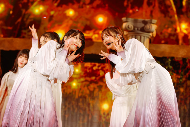 櫻坂46、渡邉理佐卒業コンサートはグループのターニングポイントに　ライブの“見せ方”から感じた変化の画像2-2