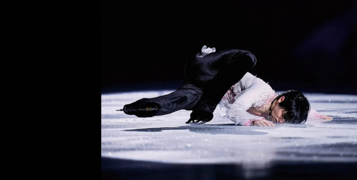 現役続行を発表した羽生結弦 昨シーズンを総括した写真集「羽生結弦