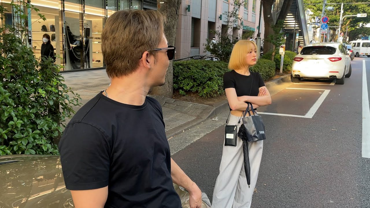 朝倉未来、高級車で見知らぬ人を送迎の画像