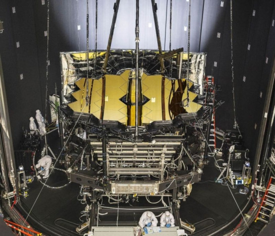 100億ドルの宇宙望遠鏡、ついに撮影した写真を公開