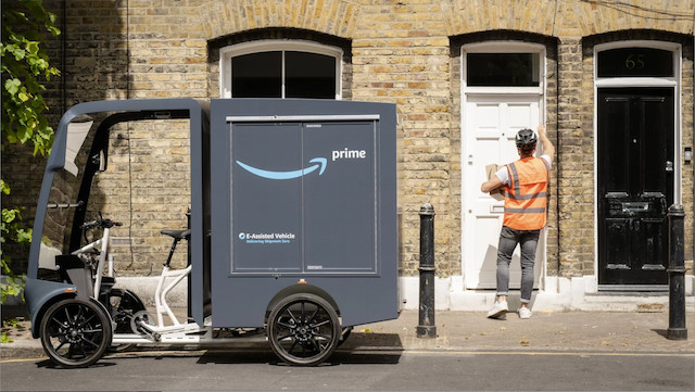 Amazon、配達に電気で動く「ミニトラック」を採用の画像
