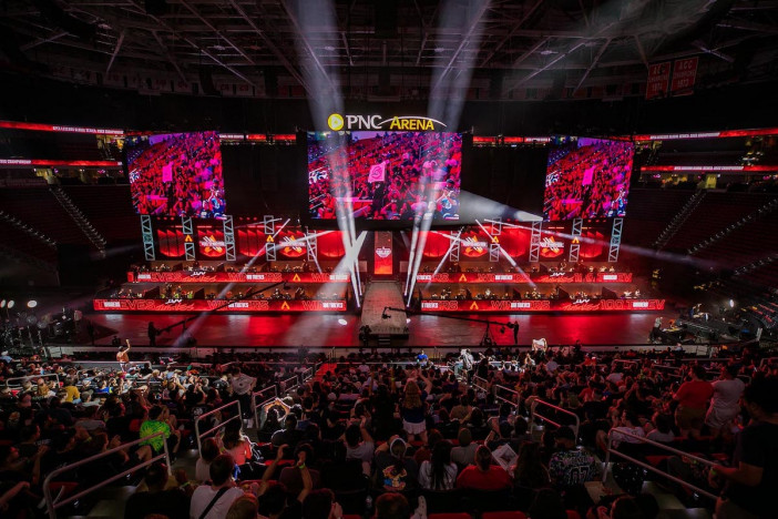 『Apex Legends』世界大会がアメリカで開催　大歓声の中、日本代表Fnaticが4位と健闘