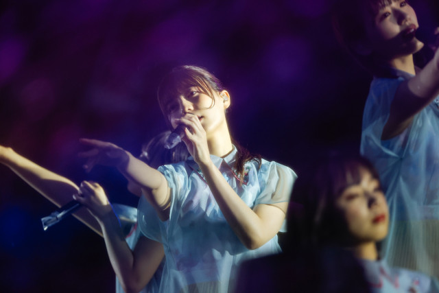 日向坂46、『W-KEYAKI FES.』で示した櫻坂46愛と欅坂46への敬意　想像を超えるエモーショナルな公演にの画像1-4
