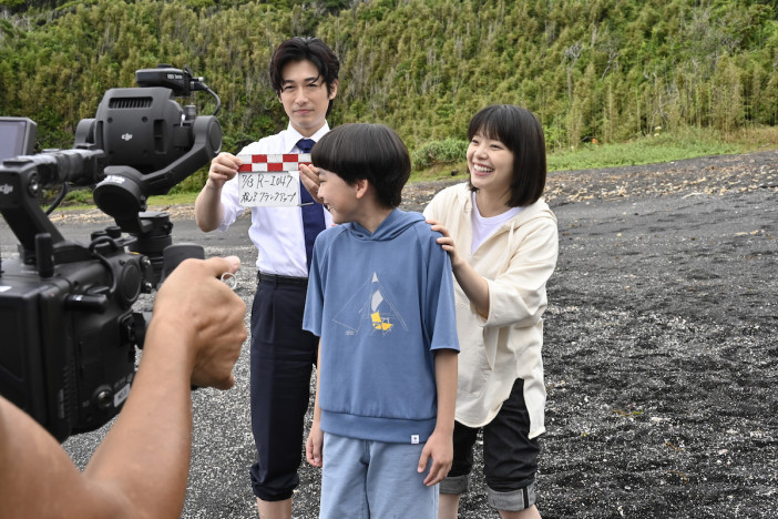 ディーン・フジオカが鈴木凜子を抱き上げる　『パンドラの果実』オフショット＆SP映像公開