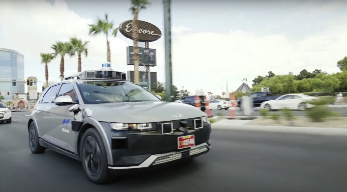 完全無人のロボタクシー、2023年に商業化か？　ラスベガスで一般に向けて利用開始
