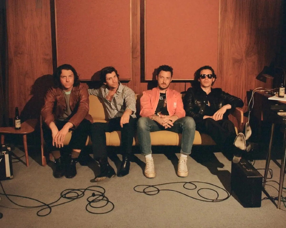 Arctic Monkeys 7thアルバム The Car リリース アレックス ターナー書き下ろしの新曲10曲を収録 Real Sound リアルサウンド