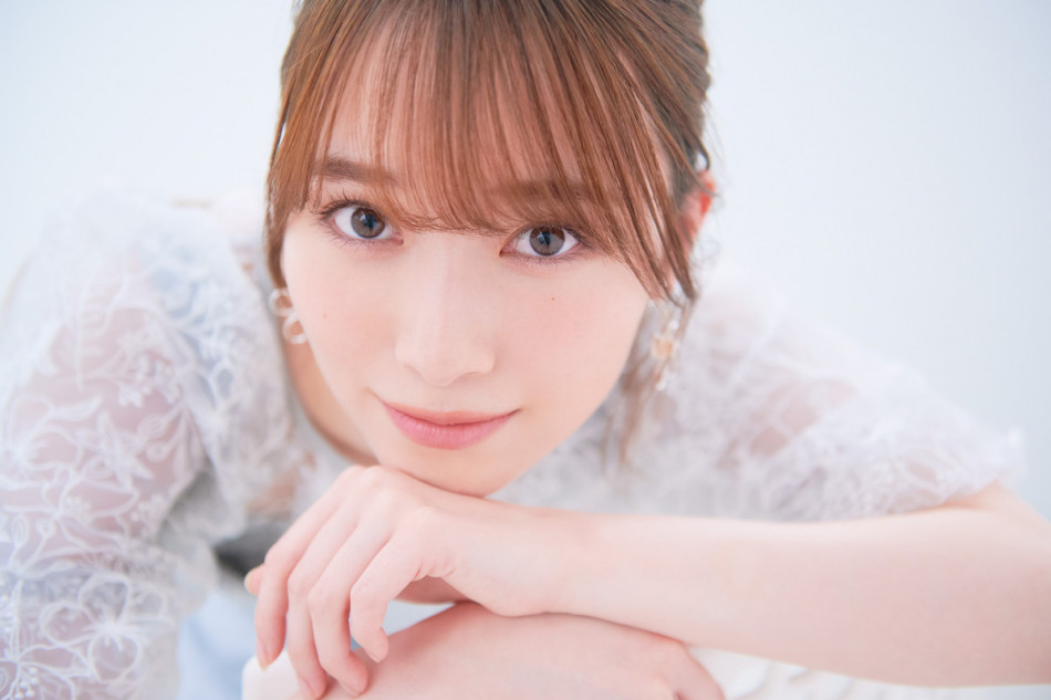 櫻坂46・守屋麗奈は笑顔で勝負！ 乗馬体験から初の水着まで、夢叶った