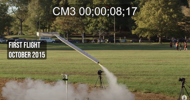 イーロン・マスク似YouTuberがロケットを完成の画像