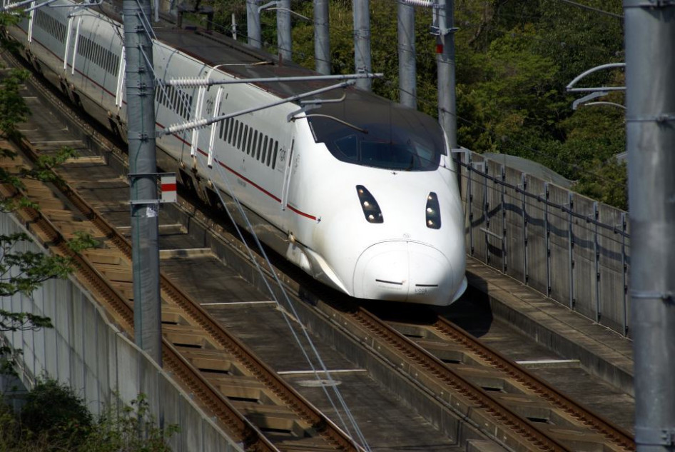 西九州新幹線「かもめ」開業 本州とは異なる鉄道デザイン 水戸岡鋭治の