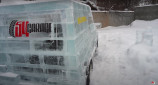 走行可能な“氷の光るベンツ”が完成の画像