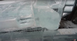走行可能な“氷の光るベンツ”が完成の画像