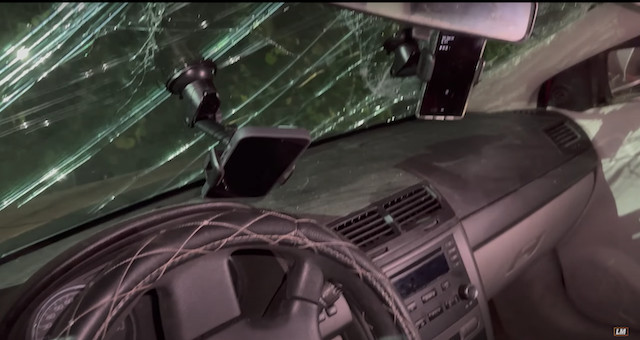 崖から車を落としても『iPhone 14』の衝突事故検知は反応しない？の画像