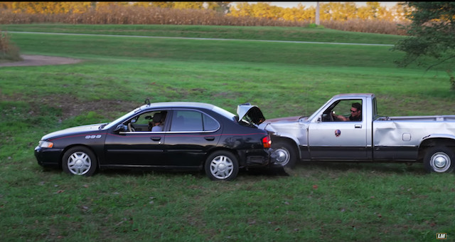 崖から車を落としても『iPhone 14』の衝突事故検知は反応しない？の画像