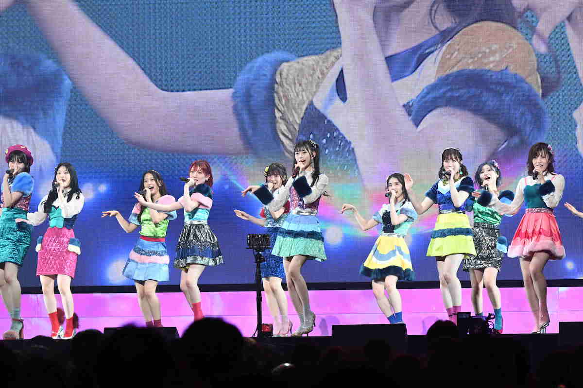 AKB48、武道館での柏木由紀プロデュース公演を振り返る　歴史や奥行きとともに伝えたグループ背負うメンバーの現在の画像2-1