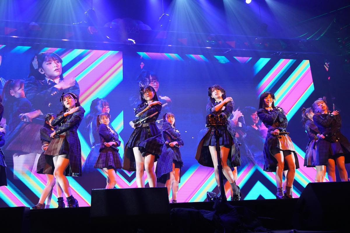 AKB48、武道館での柏木由紀プロデュース公演を振り返る　歴史や奥行きとともに伝えたグループ背負うメンバーの現在の画像2-2