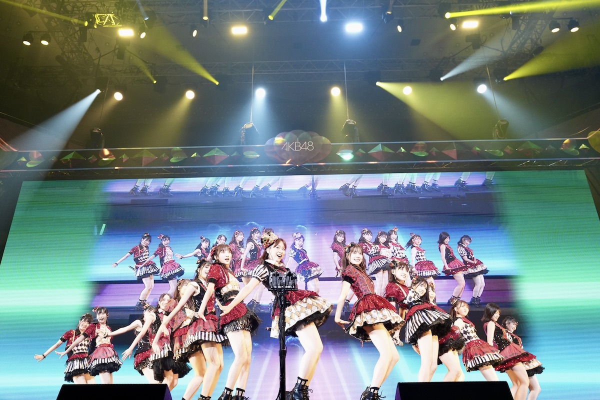 AKB48、武道館での柏木由紀プロデュース公演を振り返る　歴史や奥行きとともに伝えたグループ背負うメンバーの現在の画像2-3