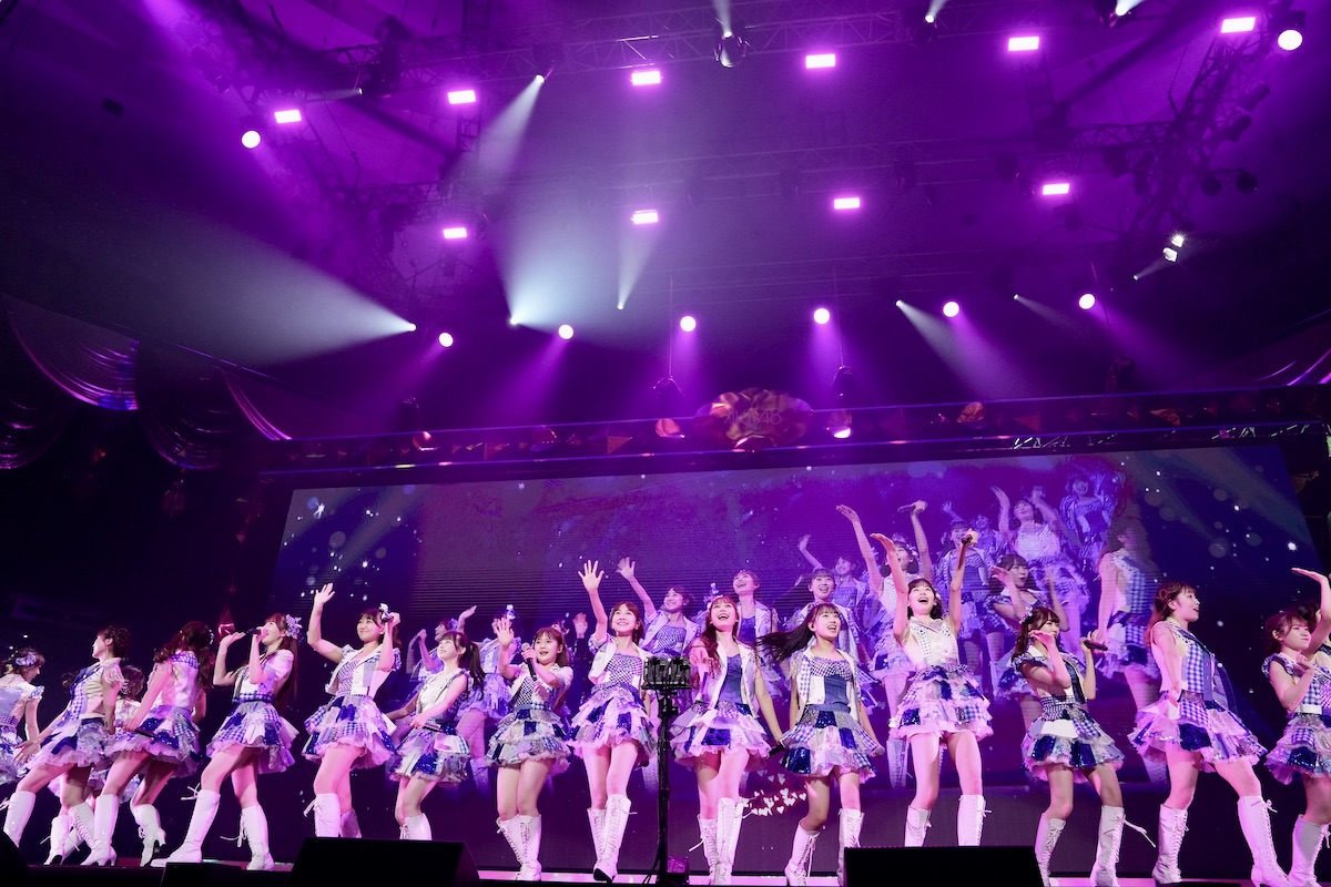AKB48、武道館での柏木由紀プロデュース公演を振り返る　歴史や奥行きとともに伝えたグループ背負うメンバーの現在の画像2-4