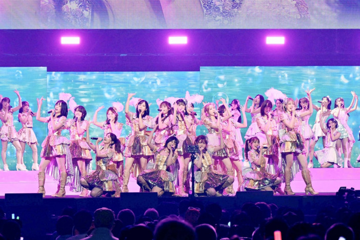 AKB48、武道館での柏木由紀プロデュース公演を振り返る　歴史や奥行きとともに伝えたグループ背負うメンバーの現在