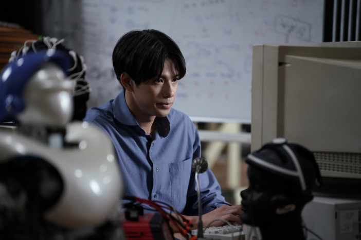 森崎ウィン、『科捜研の女 2022』第2話にゲスト出演　AIと融合した天才プログラマー役に