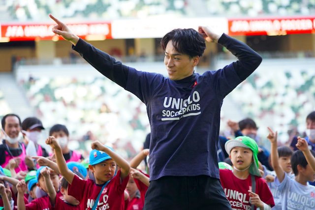 EXILE TETSUYA監修のウォームアップダンスを内田篤人と初披露　1000人のサッカーキッズに「夢を叶えるお手伝いができたら」の画像2-1
