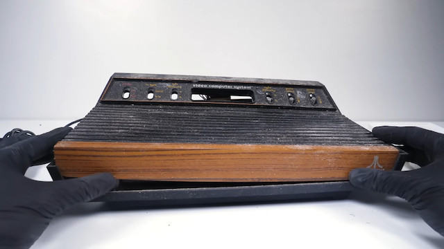 世界を変えたと言われるゲーム機をレストアの画像
